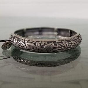 NWT Cookie Lee Stretch Bangle Floral